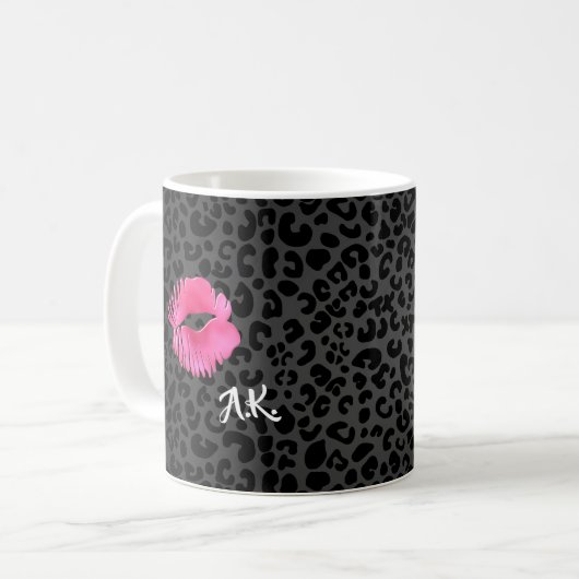 Mug Léopard de noir de baiser de Lipgloss de roses (Devant gauche)