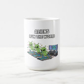 Mug Les Aliens Dirigent le Monde (Centre)