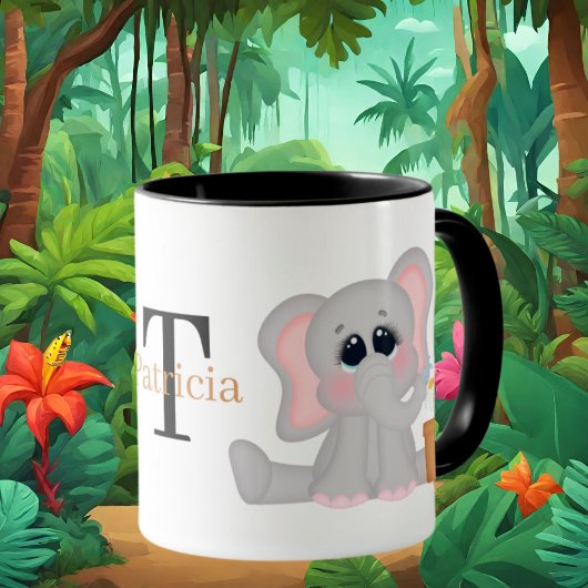 Mug Les amateurs d'éléphants adorent ajouter du monogr
