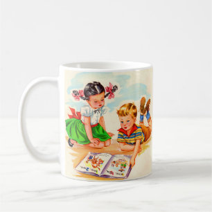 Mug Les années 1940 adorable fille et garçon et livre 