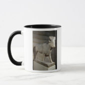 Mug Les api Taureau, du Serapeum, Memphis (Gauche)