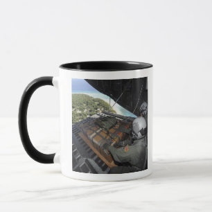 Mug Les aviateurs éliminent une palette des