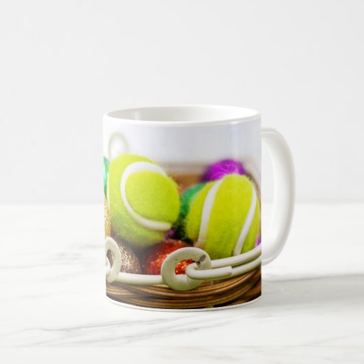 Mug Les balles de tennis dans le panier de Pâques (Devant droit)