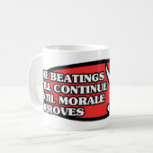 Mug Les battements continueront jusqu'à ce que le (Devant gauche)