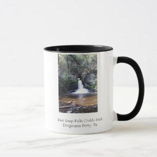 Mug Les cerfs communs sautent des automnes, le parc de