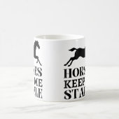 Mug Les chevaux me gardent stable Course d'équitation (Centre)