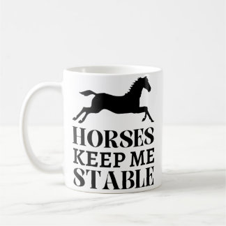 Mug Les chevaux me gardent stable Course d'équitation 