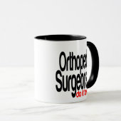 Mug Les chirurgiens orthopédiques le font mieux (Devant droit)