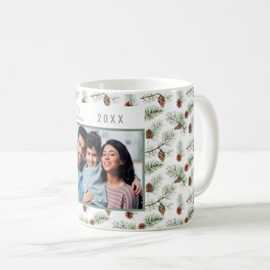 Mug Les cônes de photos de famille pin vert Noël (Devant droit)