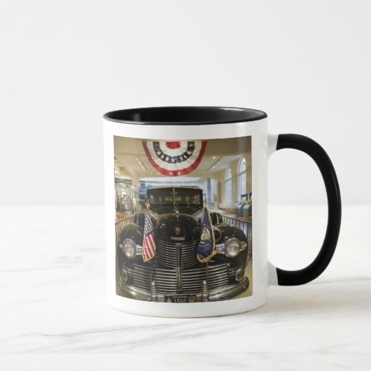 Mug Les Etats-Unis, Michigan, Dearborn : Le musée de (Droite)
