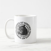 Mug Les fascistes de chats noirs obtiennent des griffe (Gauche)