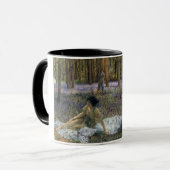 Mug Les femmes dans une forêt de fleurs bleues (Devant gauche)