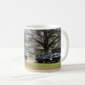 Mug Les flics dans la poitrine (Devant droit)