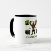 Mug Les gains de la Saint-Patrick obtiennent un poids  (Devant gauche)