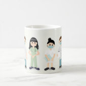 Mug Les héros Médicales cognent avec les infirmières e (Centre)