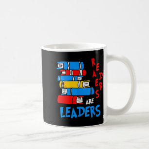 Mug Les lecteurs sont des leaders lisant un livre prof