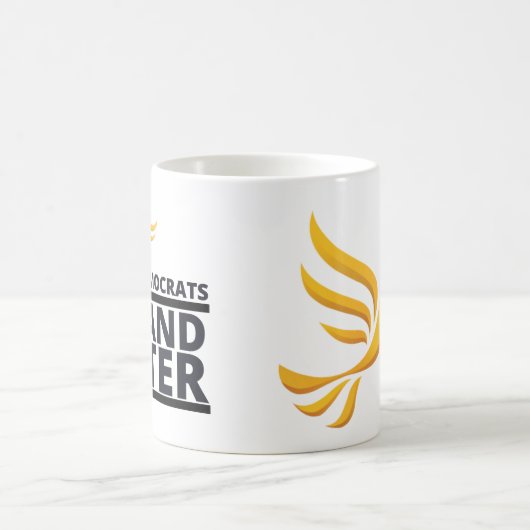 Mug Les libéraux démocrates exigent une meilleure (Centre)