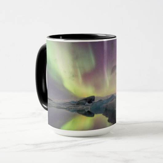 Mug Les lumières d'Aurora se reflètent dans la lagune (Devant gauche)