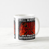 Mug Les maîtres de grill sont nés dans le Mississippi (Devant droit)