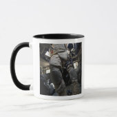 Mug Les marins apprennent les procédures de convoi (Gauche)