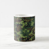 Mug Les militaires verts de forêt camouflent le motif (Centre)