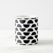 Mug Les moitiés noires du cercle créent une simple par (Centre)