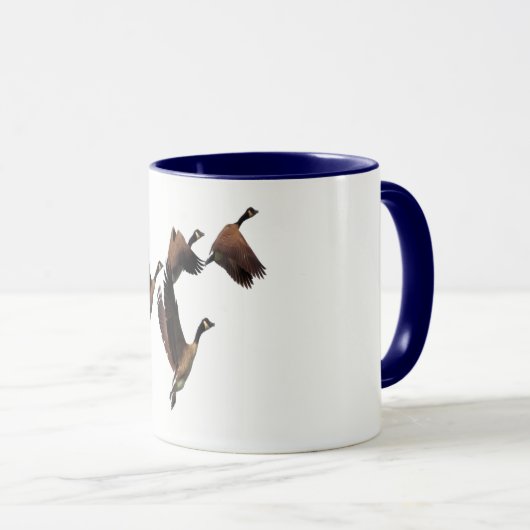 Mug Les oies canadiennes volant en troupeau badine la (Devant droit)