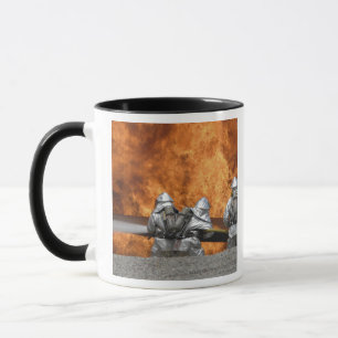 Mug Les pompiers neutralisent un feu