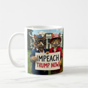 Mug Les professeurs de chats disent Impeach Trump