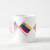 Mug Les USA et drapeaux croisés par Venezuela (Devant gauche)