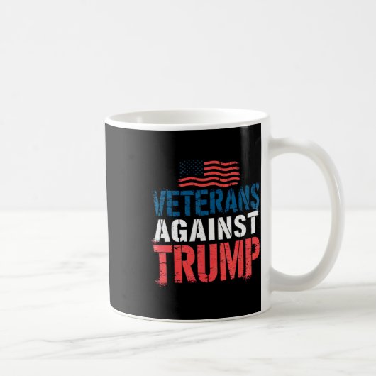 Mug Les vétérans contre la Constitution Trump contre l (Droite)