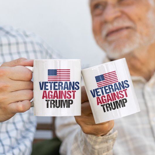 Mug Les vétérans contre Trump
