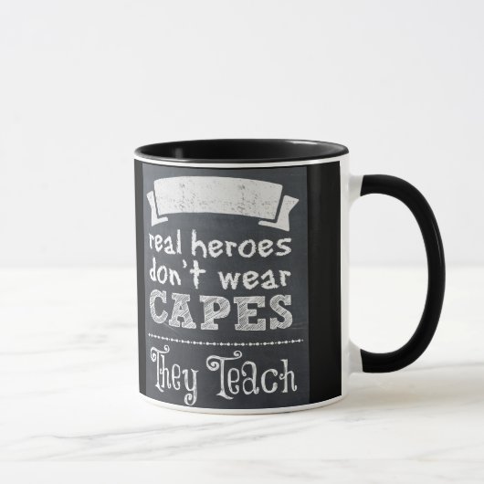 Mug Les vrais héros ne portent pas des caps qu'ils (Droite)