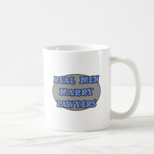 Mug Les vrais hommes épousent des avocats