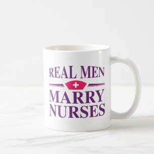 Mug Les vrais hommes épousent des infirmières