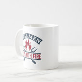Mug Les vrais hommes jouent avec le feu (Devant gauche)