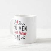 Mug Les vrais hommes sentent comme le barbecue (Devant gauche)