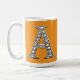 Mug Lettre A Encrustée De Bijoux Sur Fond Jaune