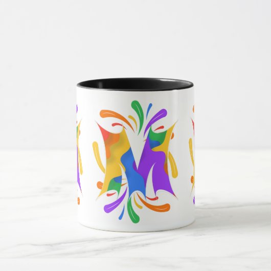 Mug Lettre arc-en-ciel M Monogramme Abstrait (Centre)