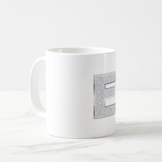 MUG LETTRE ARGENT E (Devant gauche)