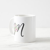 Mug Lettre calligraphie élégante "M" Fille Florale (Devant gauche)