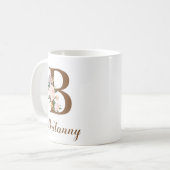 Mug Lettre d'aide d'État personnalisée florale B Cadea (Devant gauche)