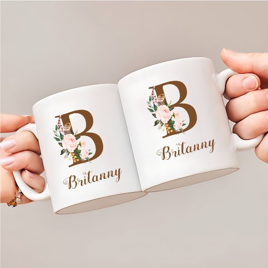 Mug Lettre d'aide d'État personnalisée florale B Cadea