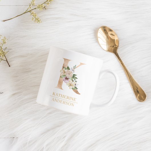 Mug LETTRE FLEURIE OR ACTUELLE K | Monogramme