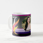 Mug Lettre fluide abstraite I Neon Feather (Devant gauche)