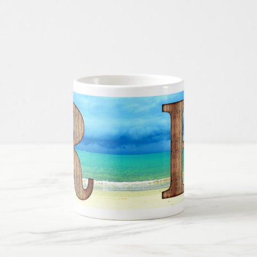 Mug Lettre initiale en bois R Beach Ocean Scene (Centre)