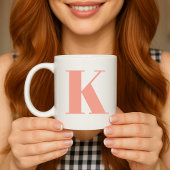 Mug Lettre initiale | Monogramme Moderne Peach Design