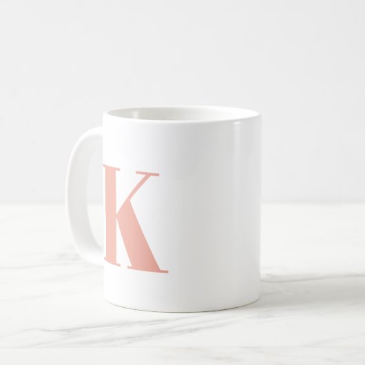 Mug Lettre initiale | Monogramme Moderne Peach Design (Devant gauche)