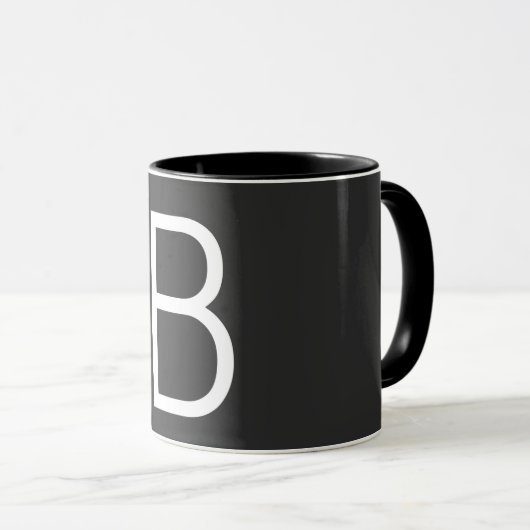 Mug Lettre initiale noire Monogramme moderne (Devant droit)
