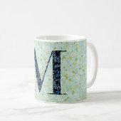 Mug Lettre M vert clair et bleu liberté (Devant droit)